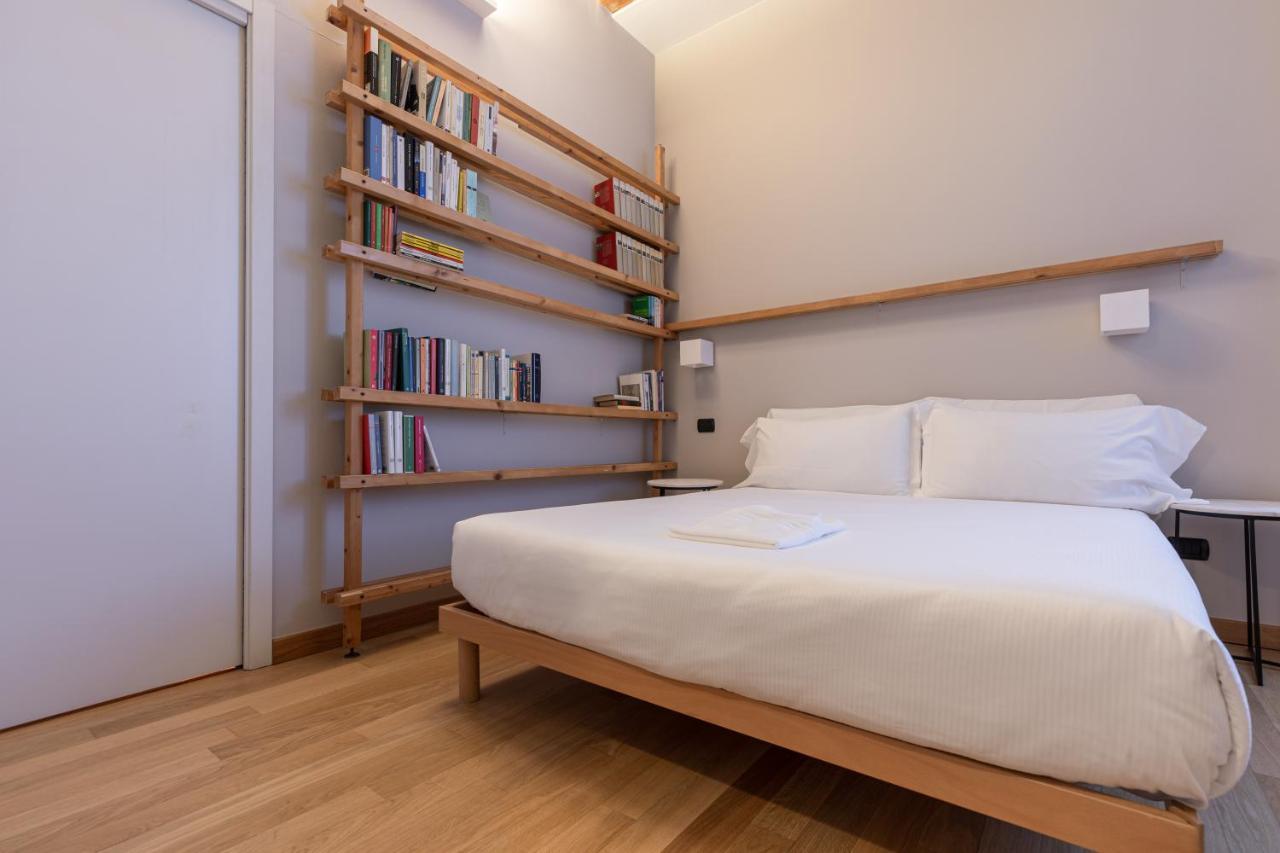 Beplace Apartments In Isola Milan Luaran gambar