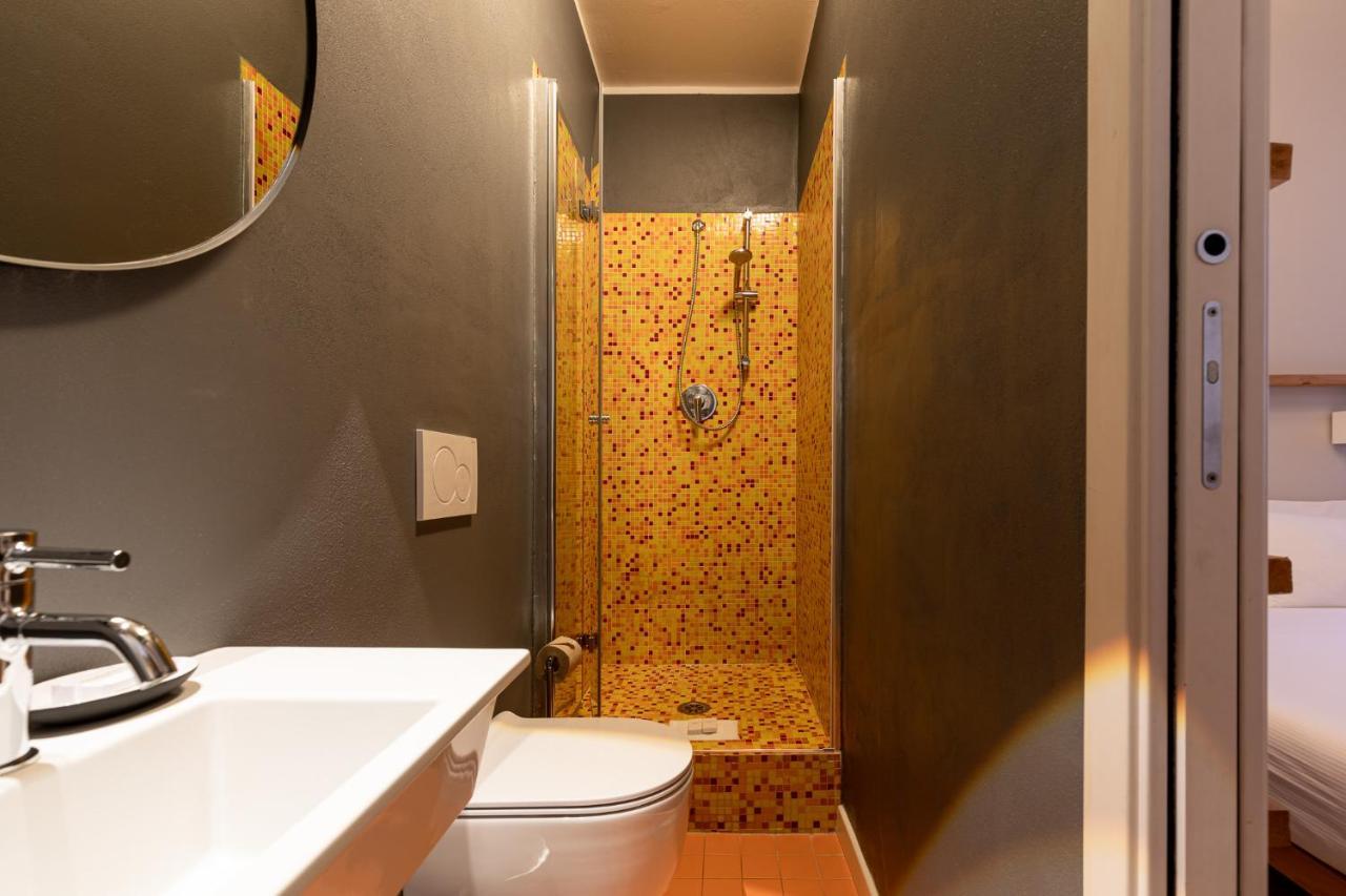 Beplace Apartments In Isola Milan Luaran gambar
