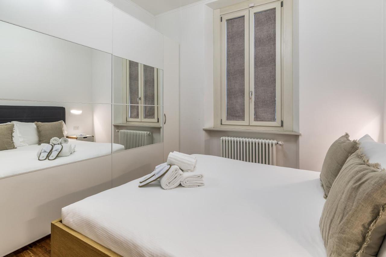 Beplace Apartments In Isola Milan Luaran gambar